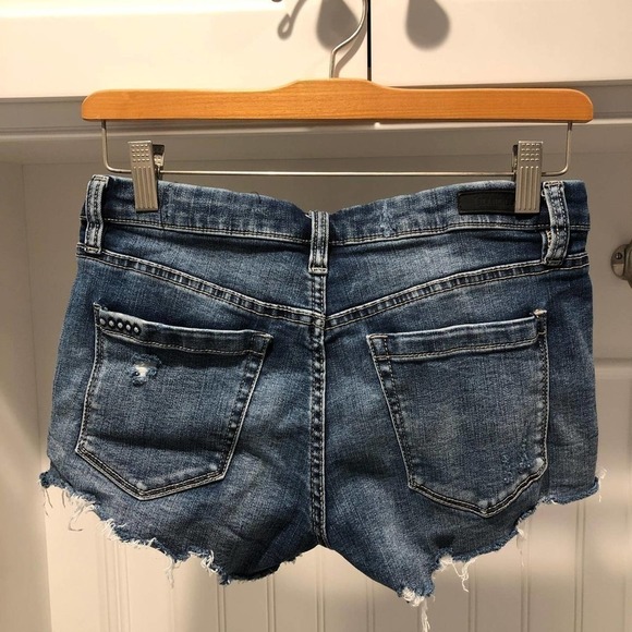 BlankNYC distressed stretch denim shorts - Picture 2 of 4